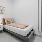 Yello Homes - Souterrain - Whirlpool - Luxurystyle Daire Nürnberg