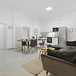 Yello Homes - Souterrain - Whirlpool - Luxurystyle Appartement Nuremberg
