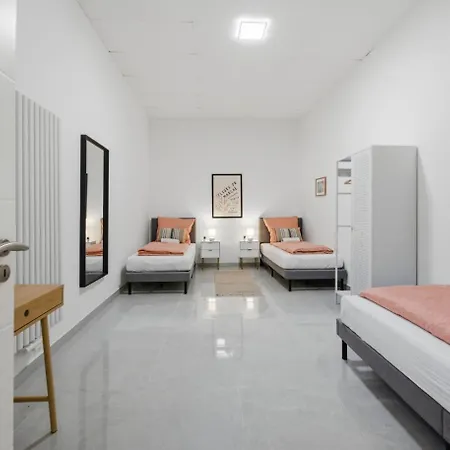 Yello Homes - Souterrain - Whirlpool - Luxurystyle Нюрнберг