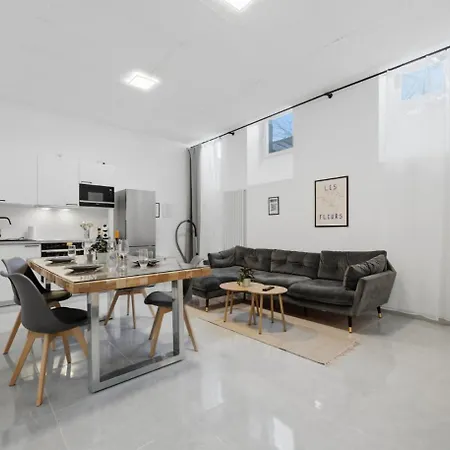Yello Homes - Souterrain - Whirlpool - Luxurystyle Nürnberg