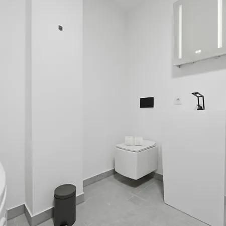 Yello Homes - Souterrain - Whirlpool - Luxurystyle * Nuremberg