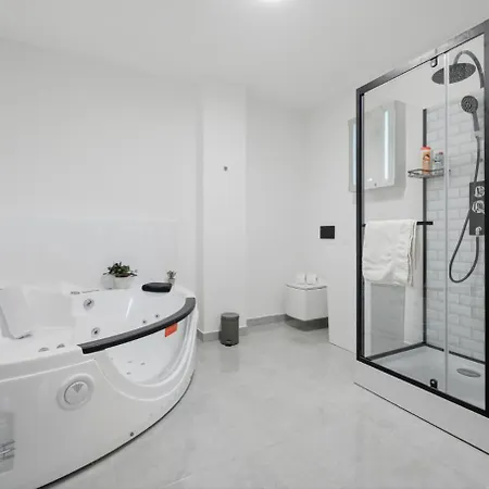 Yello Homes - Souterrain - Whirlpool - Luxurystyle