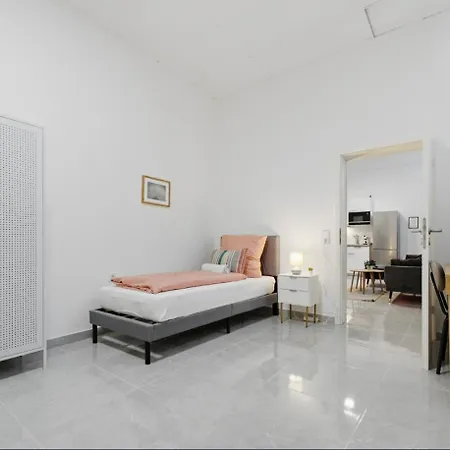 Yello Homes - Souterrain - Whirlpool - Luxurystyle Апартаменты *
