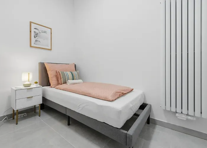 Yello Homes - Souterrain - Whirlpool - Luxurystyle Апартаменты Нюрнберг