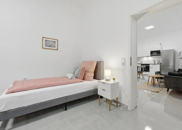 Yello Homes - Souterrain - Whirlpool - Luxurystyle *