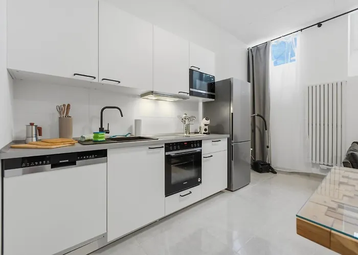 Yello Homes - Souterrain - Whirlpool - Luxurystyle * Nuremberg