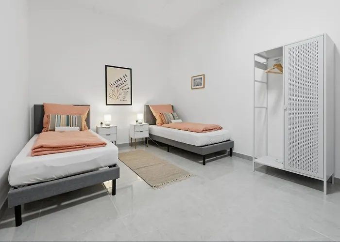 Апартаменты Yello Homes - Souterrain - Whirlpool - Luxurystyle Нюрнберг